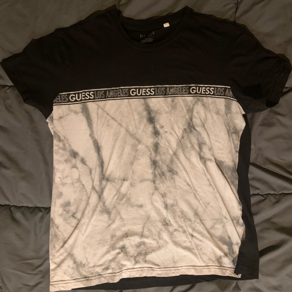 Guess tee